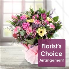 Florist Choice Aquabox or Hand Tied Bouquet
